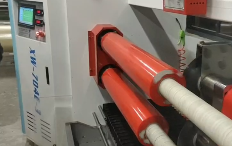 704E-3雙軸全自動(dòng)切臺-2